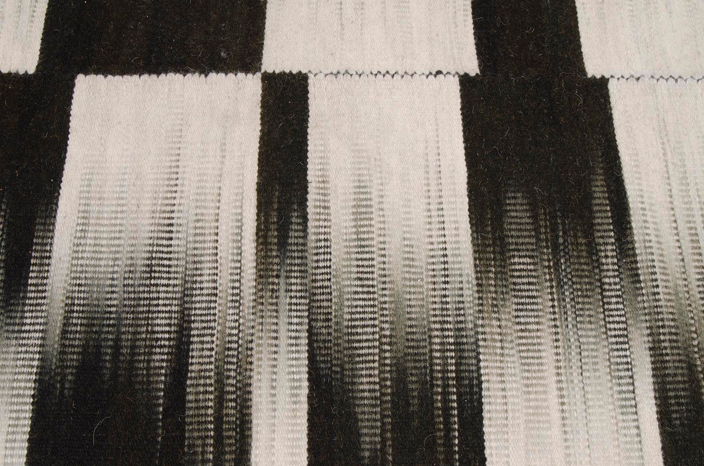 Kelim Black - White