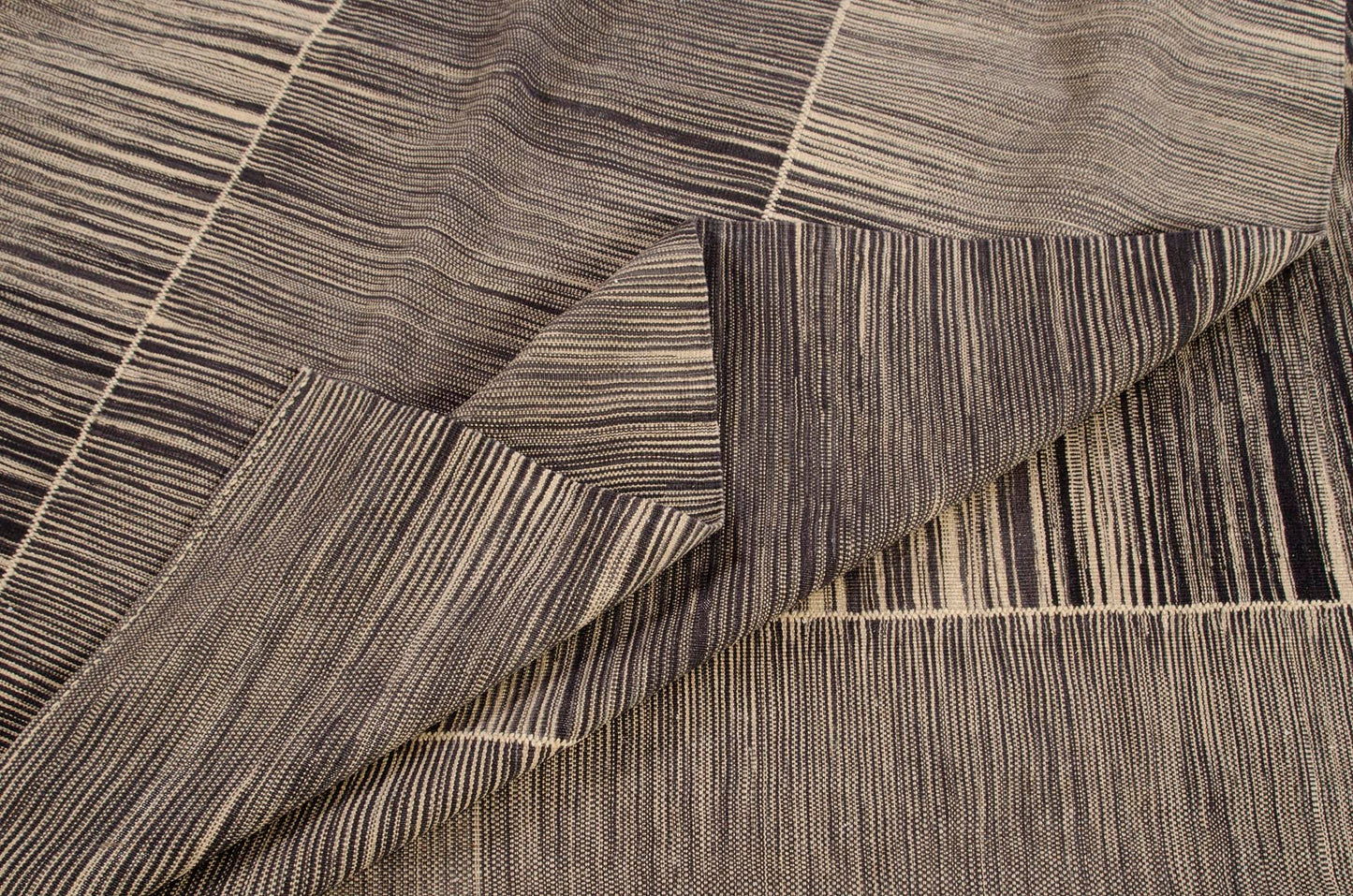 Ikat Kelim 331x392cm 